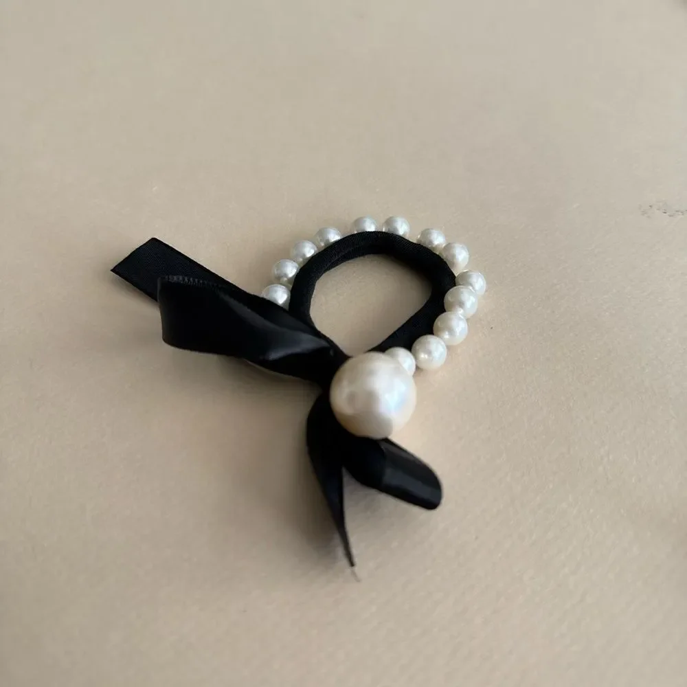 Pearl Hair Tie M1698
